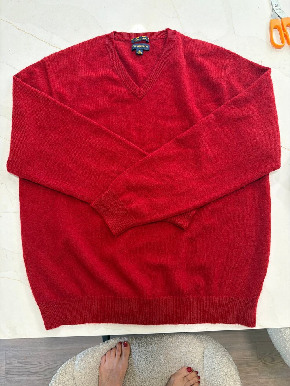 Club Room Estate Cashmere Men's Large V Neck Sweater 2 ply Red Luxury Soft